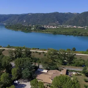 auberge-du-golf.hotels-rhonealpes.com/